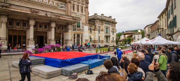 Salto con l'asta - CNU: Gara ufficiale di salto con l'asta in piazza Berzieri (campo omologato)